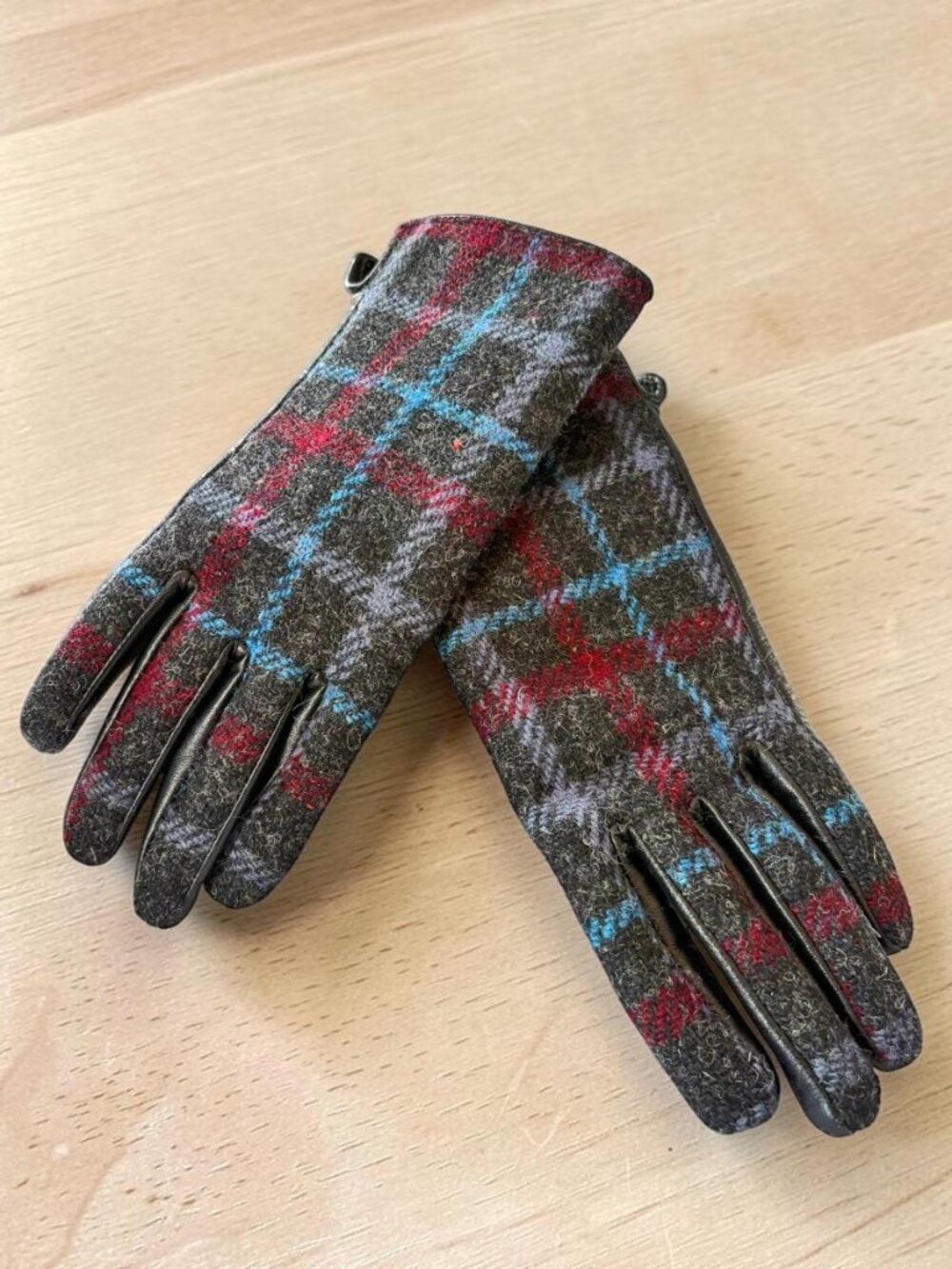 Glen Appin Harris Tweed Black Leather Gloves Women's Medium Red Blue Plaid